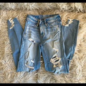 American Eagle Outfitters
Size 0 short
Hi-rise jeggings